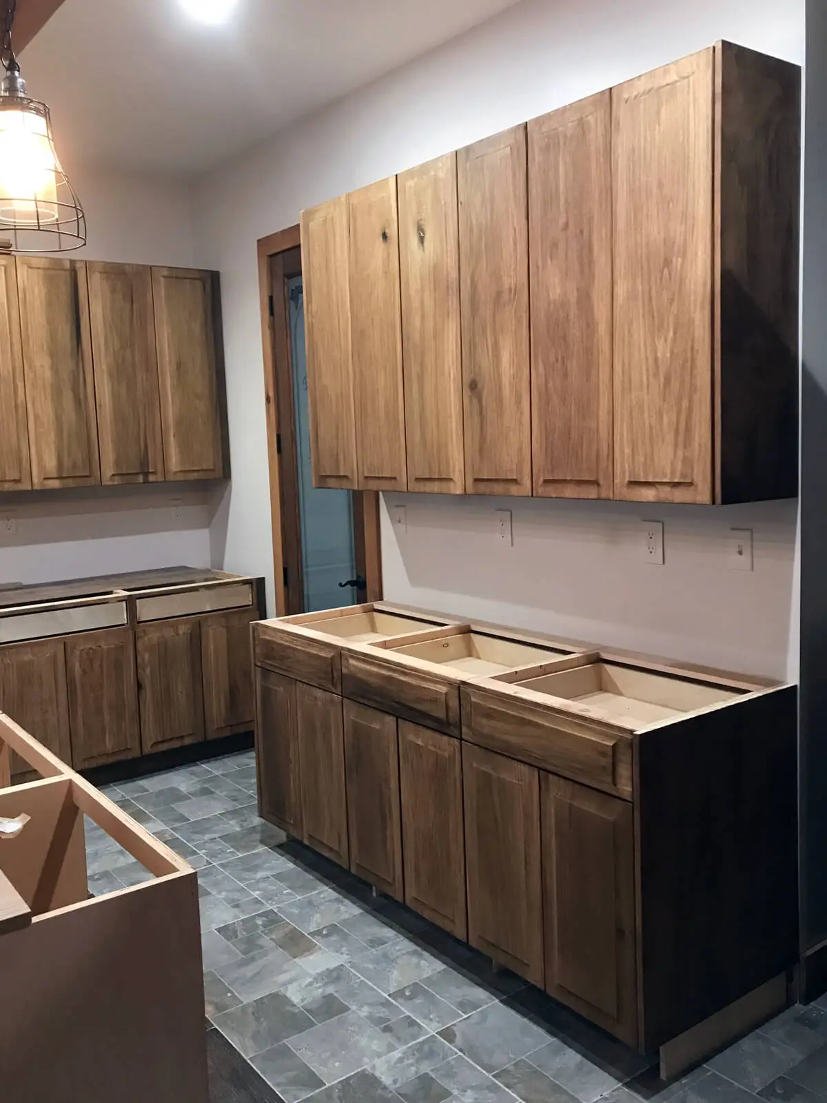 Top en cocina a medida de madera.